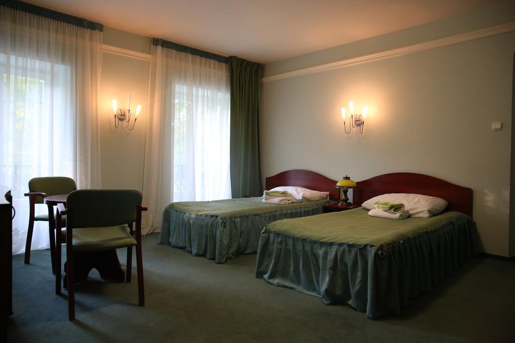 Roskosz Zespol Dworsko Parkowy Bed & Breakfast Biała Podlaska Eksteriør bilde