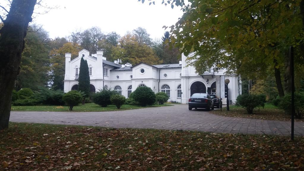 Roskosz Zespol Dworsko Parkowy Bed & Breakfast Biała Podlaska Eksteriør bilde