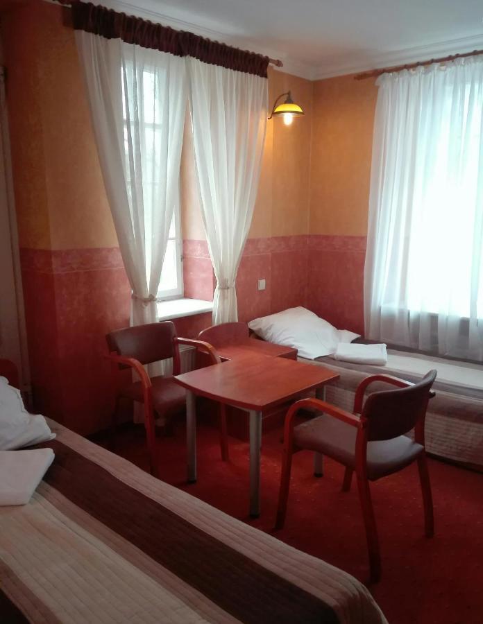Roskosz Zespol Dworsko Parkowy Bed & Breakfast Biała Podlaska Eksteriør bilde